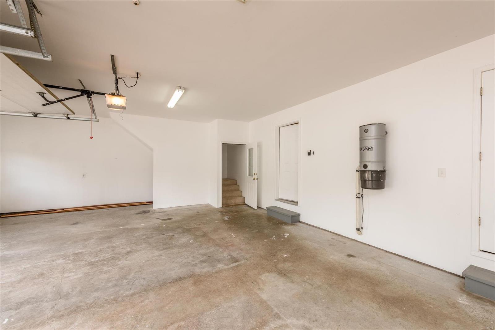 8576 Old Lebanon Troy Road Troy, IL 62294 - Photo 61 of 96