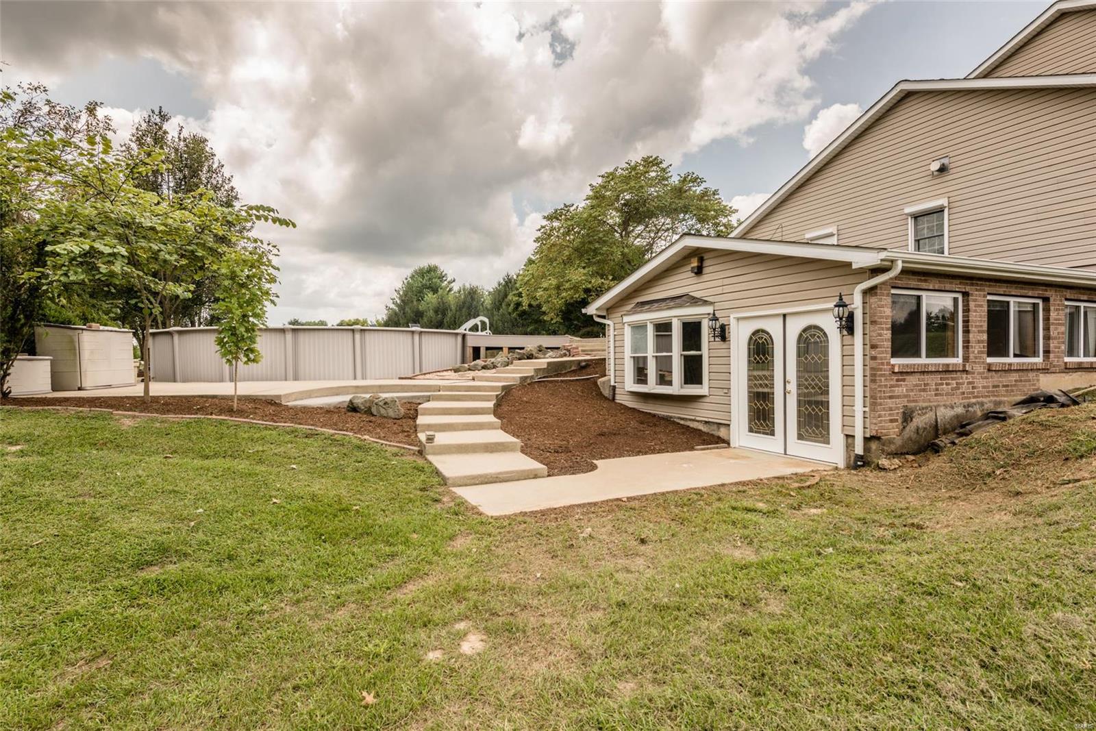 8576 Old Lebanon Troy Road Troy, IL 62294 - Photo 68 of 96