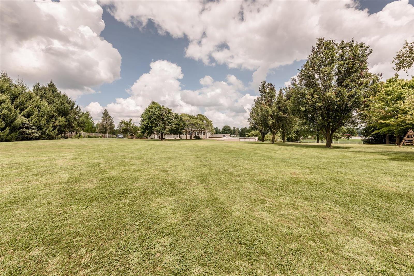 8576 Old Lebanon Troy Road Troy, IL 62294 - Photo 84 of 96