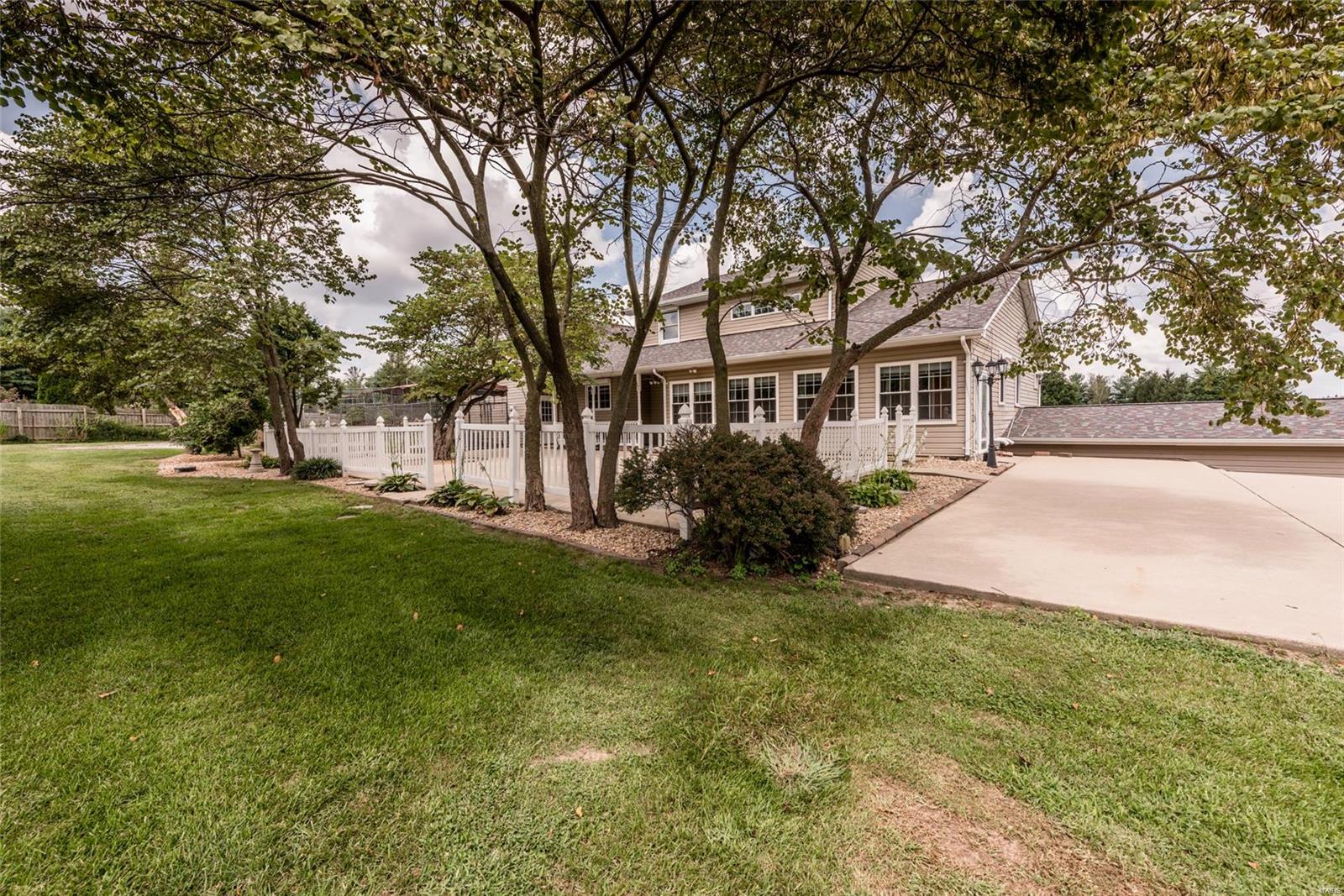 8576 Old Lebanon Troy Road Troy, IL 62294 - Photo 90 of 96