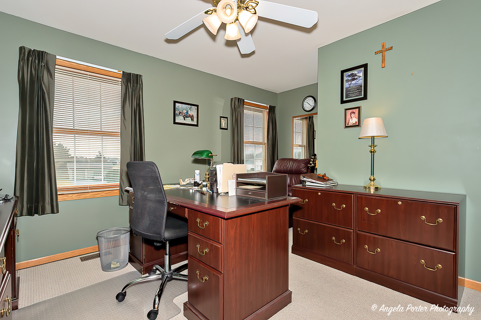814 Suzanne Lane Spring Grove, IL 60081 - Photo 27 of 45 a view of a workspace with furniture and a window