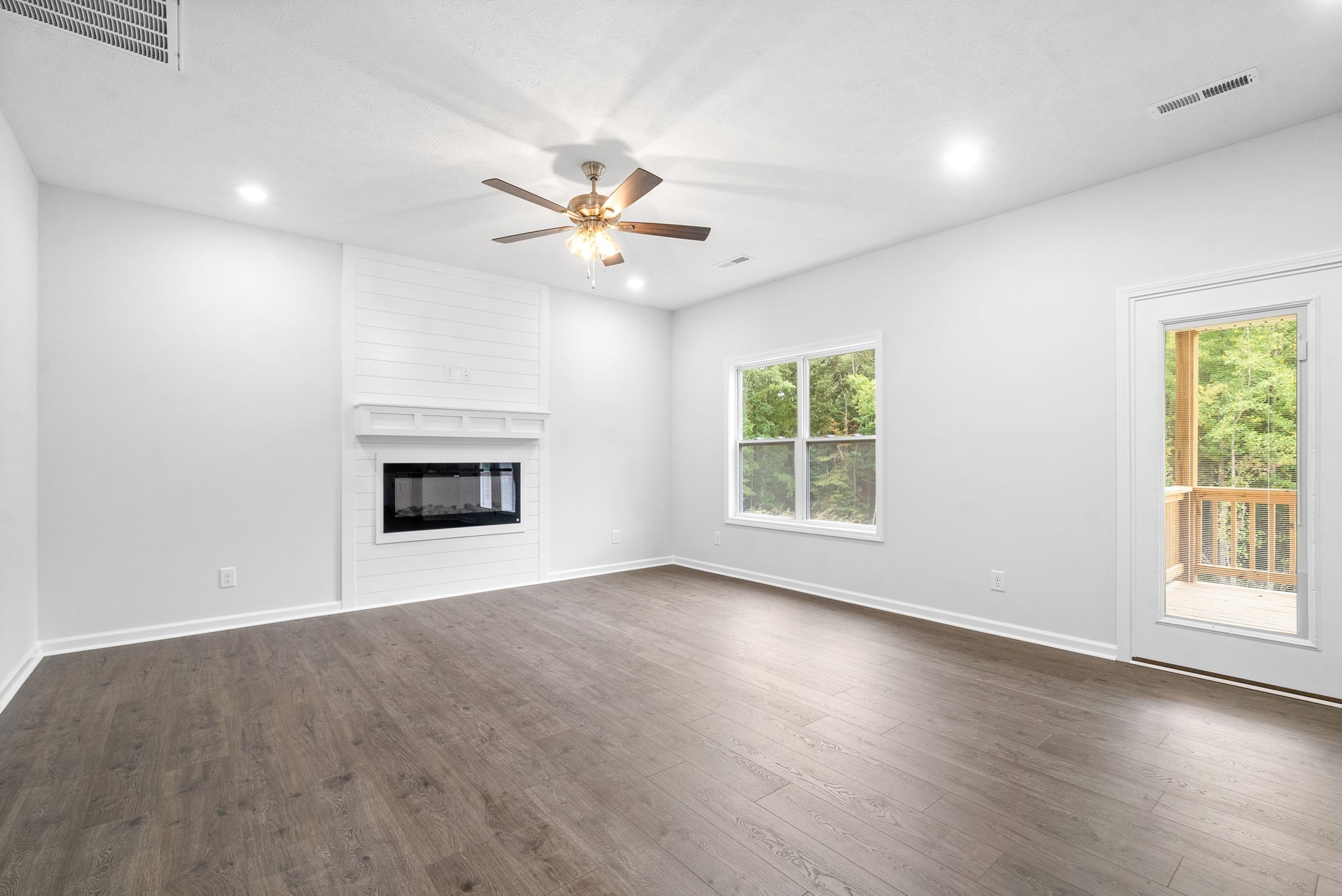 1212 Boulder Pass Road Clarksville, TN 37040 - Photo 8 of 34