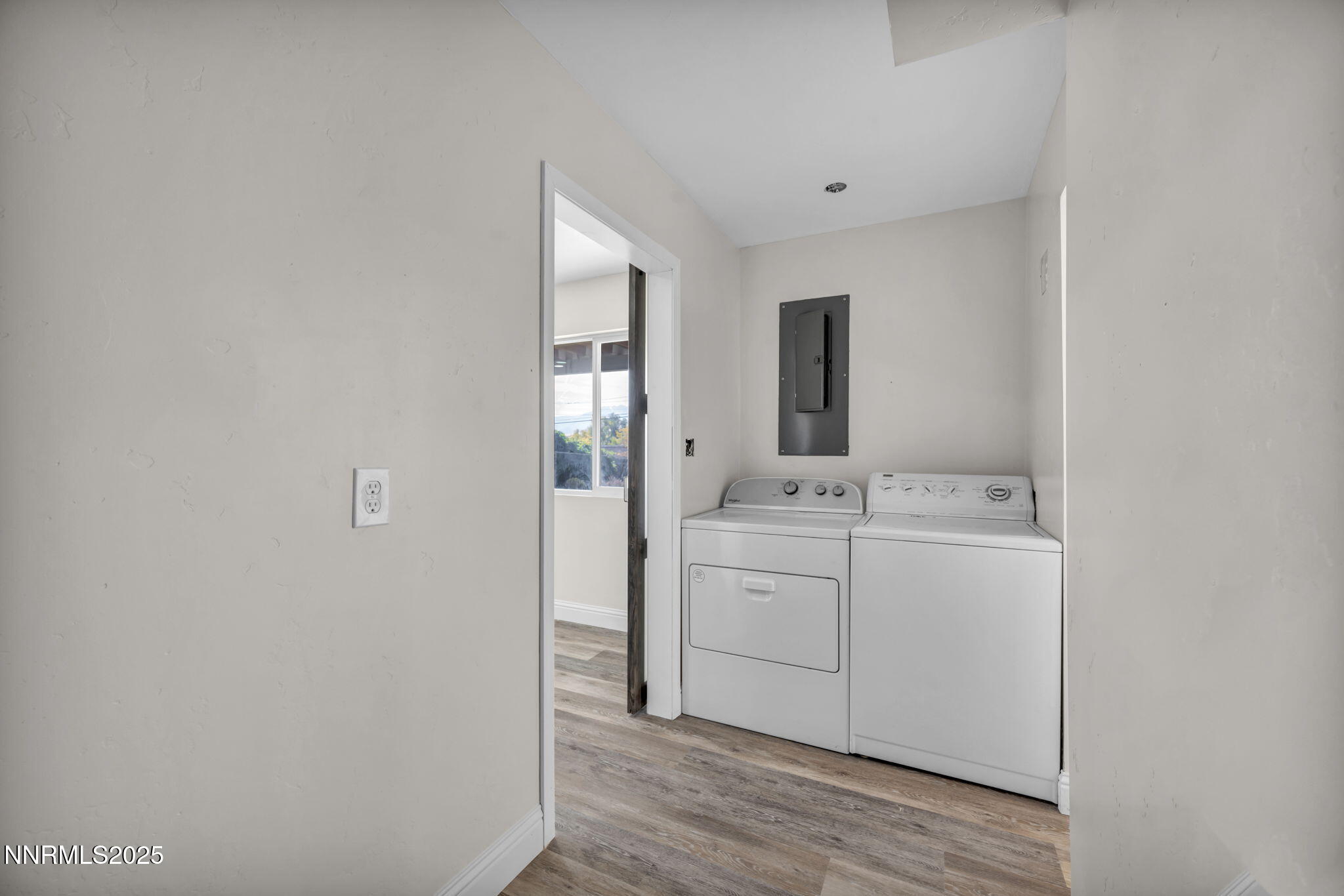 14595 Chamy Drive Reno, NV 89521 - Photo 56 of 66 a room with a washer and dryer
