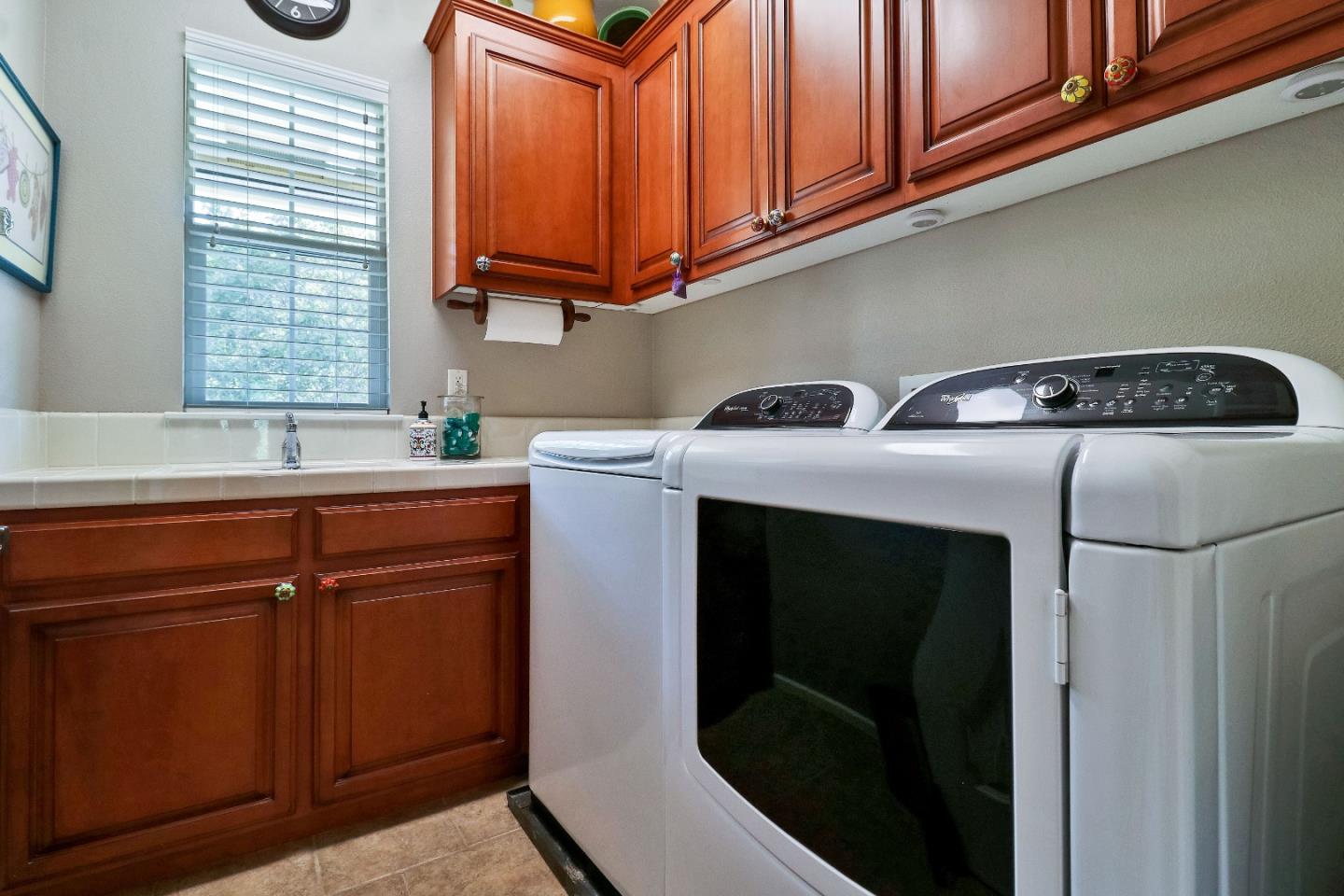 7120 Eagle Ridge Drive Gilroy, CA 95020 - Photo 12 of 21 a utility room with dryer and washer