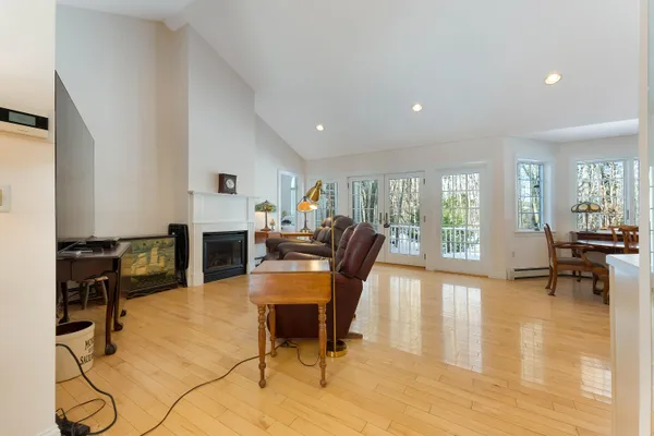 $665,000 | 23 Sunny Acres Lane, Boothbay, ME 04537