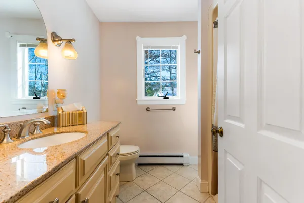$665,000 | 23 Sunny Acres Lane, Boothbay, ME 04537