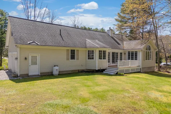 $665,000 | 23 Sunny Acres Lane, Boothbay, ME 04537