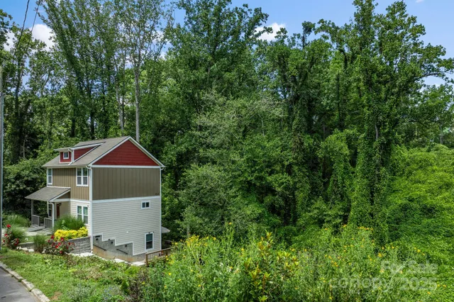 $199,000 | 132 Houston Street, Unit B, Asheville, NC 28801