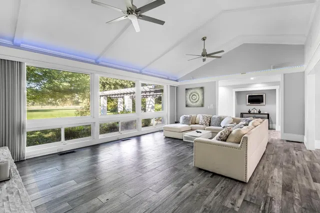 $950,000 | 5976 East Butler Avenue, Fresno, CA 93727