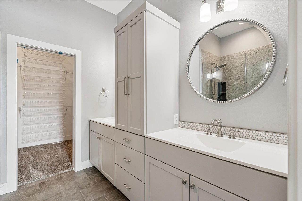 9243 Feather Ridge Pass Cedar Rapids, IA 52411 - Photo 18 of 48 Gallery Image 18