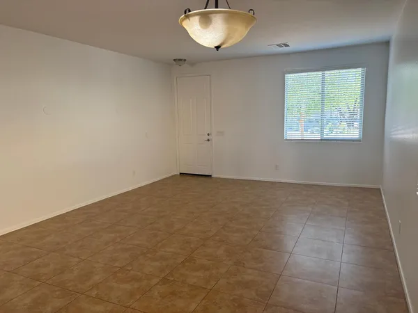 $2,950 | 7628 West Spur Drive, Peoria, AZ 85383