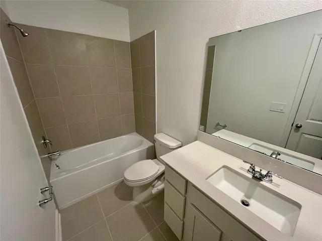 $1,800 | 313 Sol Vista Drive, Dundee, FL 33838