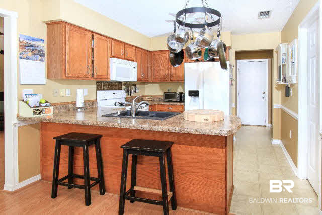 513 Orchard Lane Foley, AL 36535 - Photo 7 of 28 Kitchen