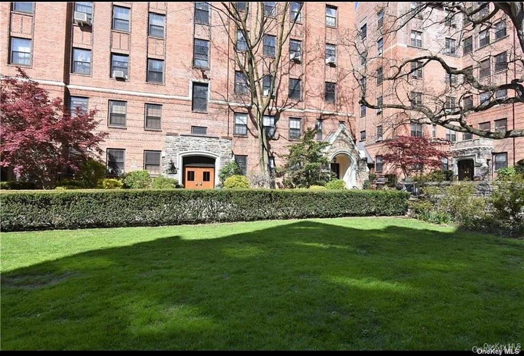 840 Bronx River Road, Unit 3B Yonkers, NY 10708 - Photo 8 of 8 Gallery Image 8
