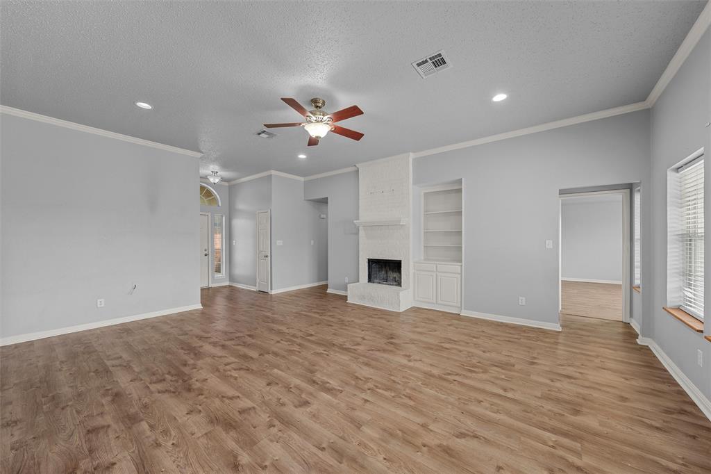 163 Topaz Circle Hewitt, TX 76643 - Photo 5 of 40