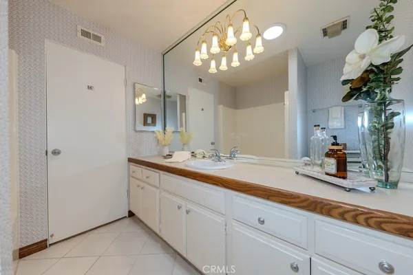 $639,000 | 4900 East Chapman Avenue, Unit 51, Orange, CA 92869