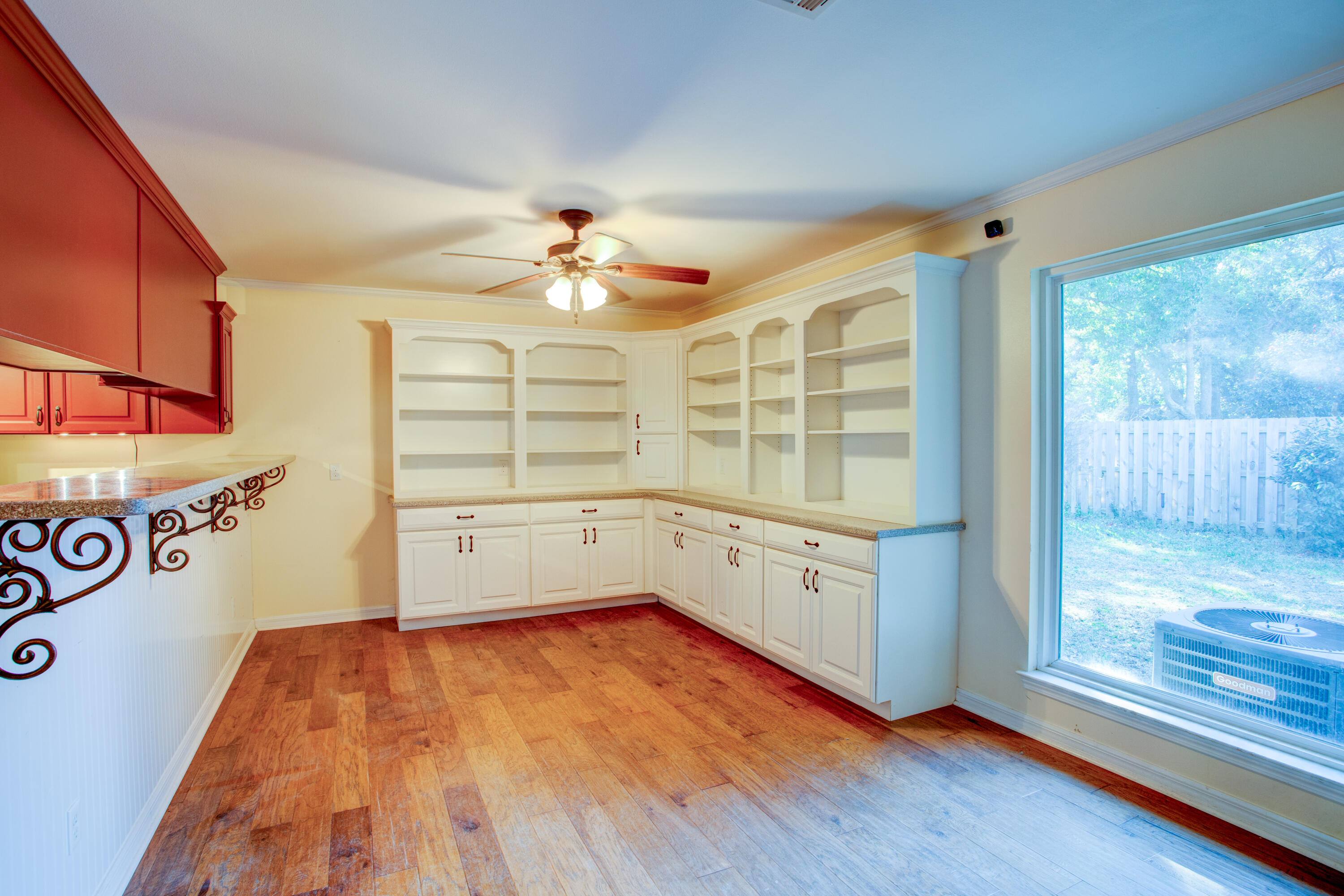 60 Linwood Road Northwest Fort Walton Beach, FL 32547 - Photo 9 of 14 a view of an empty room with a window