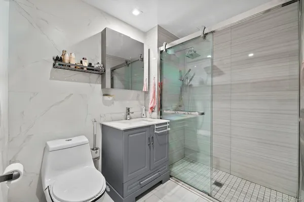 $788,000 | 41-62 Bowne Street, Unit 5A | Flushing