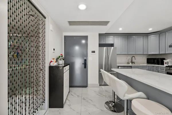 $788,000 | 41-62 Bowne Street, Unit 5A | Flushing