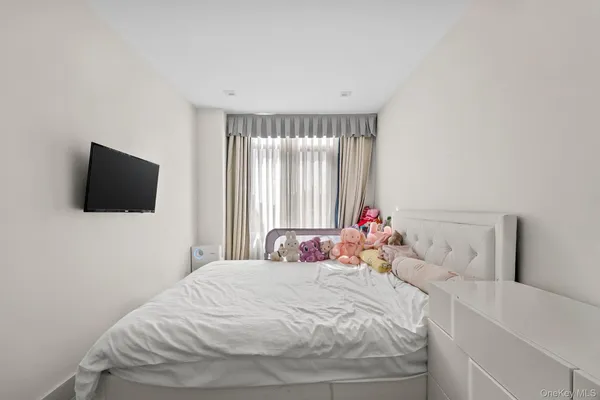$788,000 | 41-62 Bowne Street, Unit 5A | Flushing