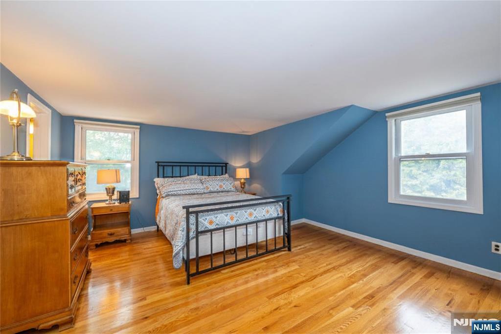 15 Congress Road Emerson, NJ 07630 - Photo 29 of 48