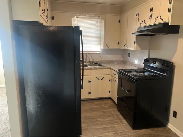 $155,000 | 103-105 North Mitchell Street, Warrensburg, MO 64093