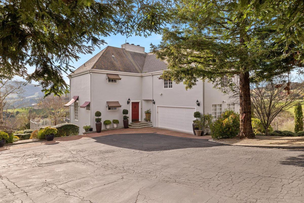 350 Merrill Road San Juan Bautista, CA 95045 - Photo 3 of 45 a view of a house with a yard