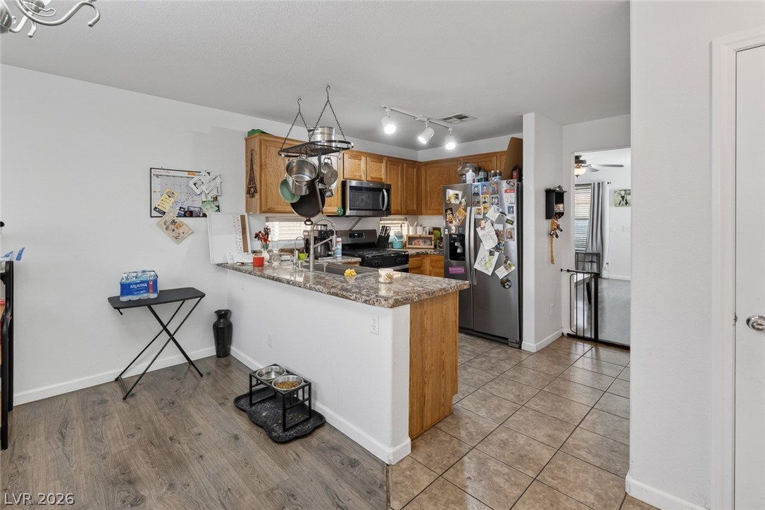 6924 Dancing Cloud Avenue Henderson, NV 89011 - Photo 14 of 32
