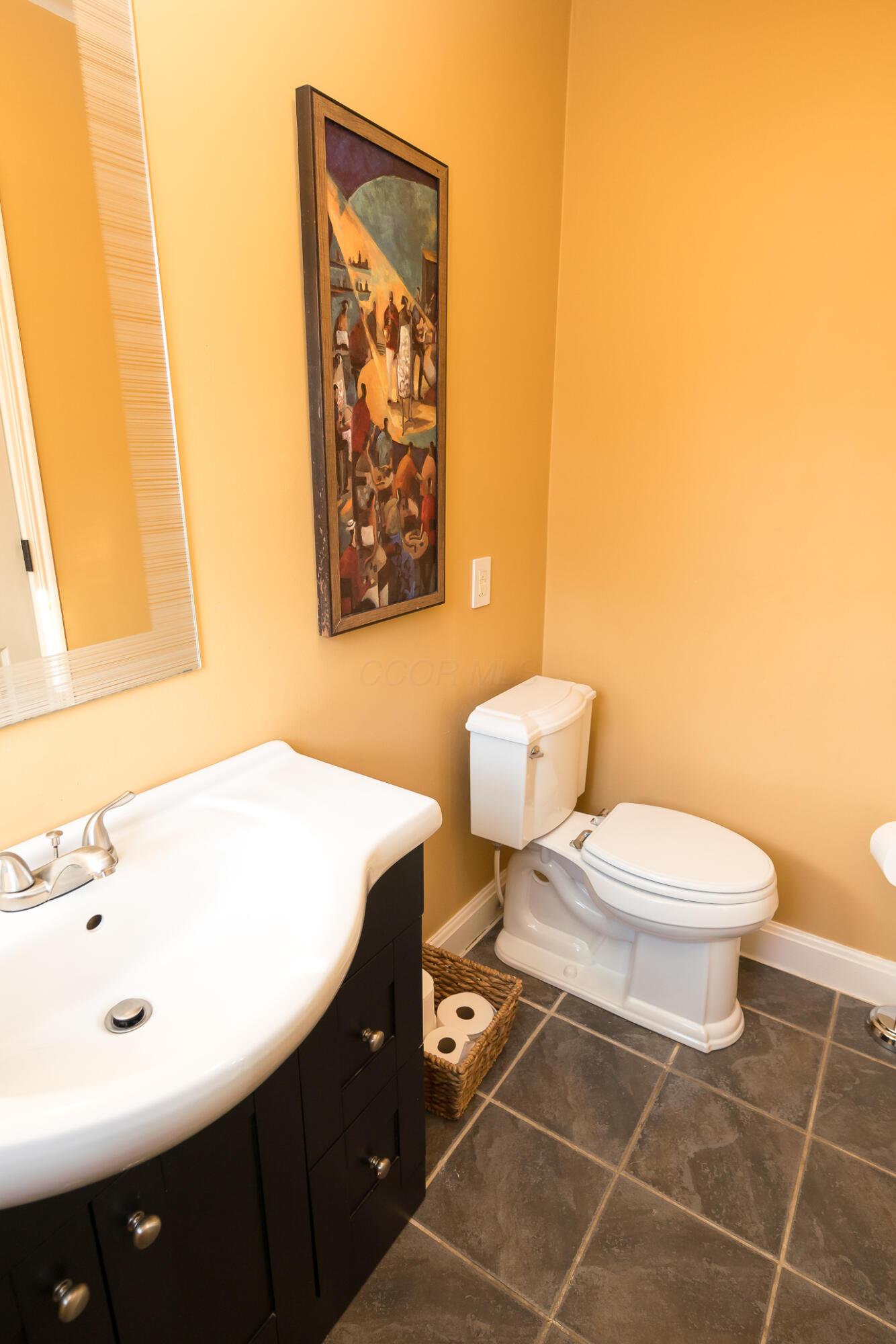 459 Tibet Road Columbus, OH 43202 - Photo 16 of 42 View 2, half bath