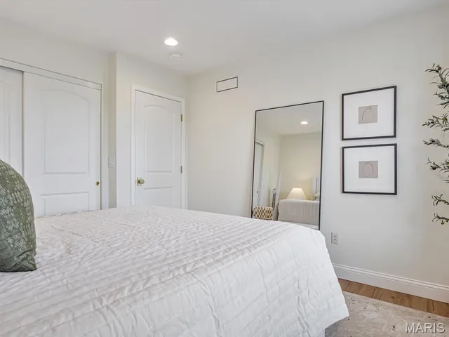 $649,900 | 4119 Summer Oak Drive, Smithton, IL 62285