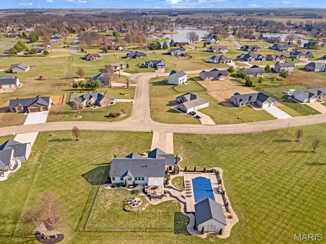 $649,900 | 4119 Summer Oak Drive, Smithton, IL 62285