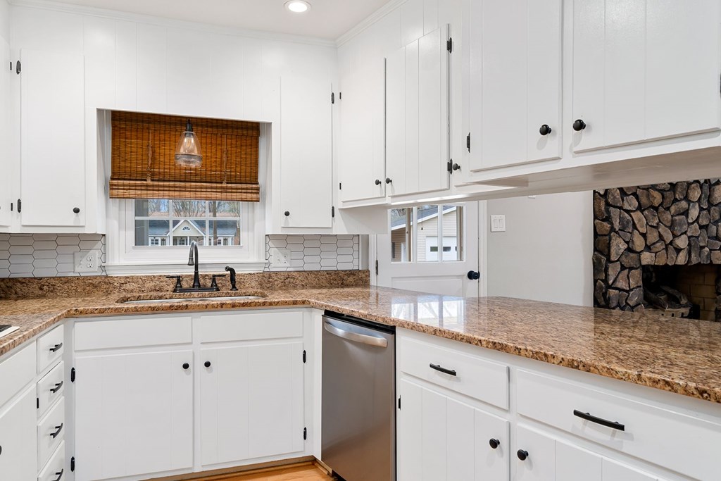 306 Belle Meade Road Greenwood, SC 29649 - Photo 14 of 27 Gallery Image 14