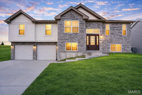 $347,500 | 159 Pellin's Court, Unit 159 STB, Washington, MO 63090