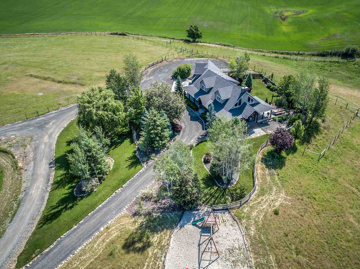 11403 East Burnett Road Mead, WA 99021 - Photo 1 of 20