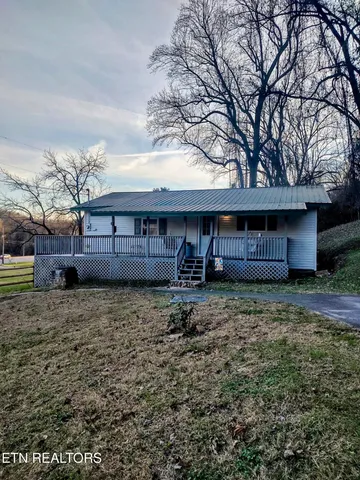 $195,000 | 414 Hen Valley Road, Oliver Springs, TN 37840