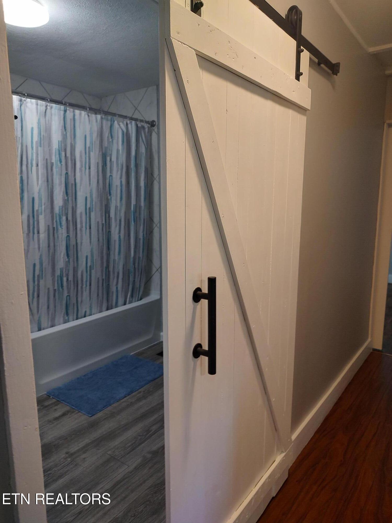 414 Hen Valley Road Oliver Springs, TN 37840 - Photo 11 of 23 IMG_20251016_172309720_HDR