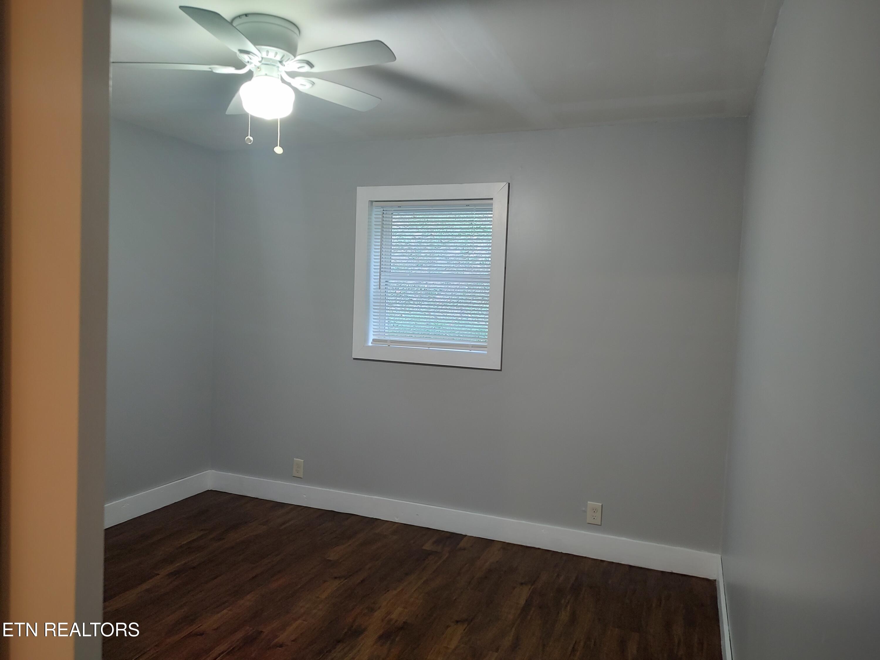 414 Hen Valley Road Oliver Springs, TN 37840 - Photo 9 of 23 IMG_20251016_172329497_HDR