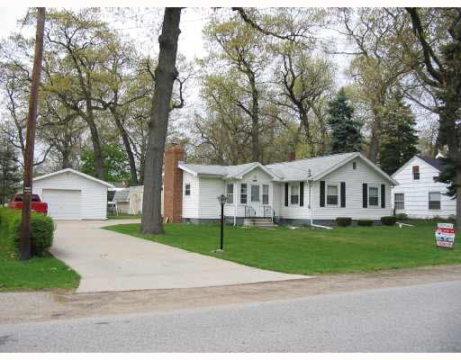 55209 Moss Road South Bend, IN 46628 - Photo 1 of 8 Gallery Image 1