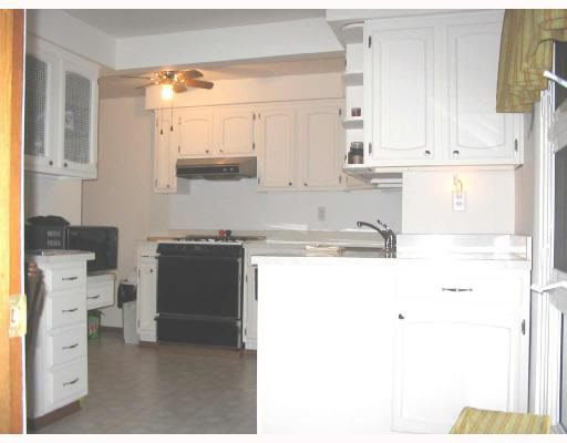 55209 Moss Road South Bend, IN 46628 - Photo 4 of 8 Gallery Image 4