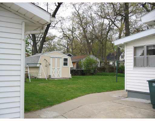 55209 Moss Road South Bend, IN 46628 - Photo 8 of 8 Gallery Image 8