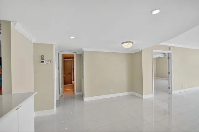 $460,000 | 301 Lake Shore Drive, Unit 711, Lake Park, FL 33403