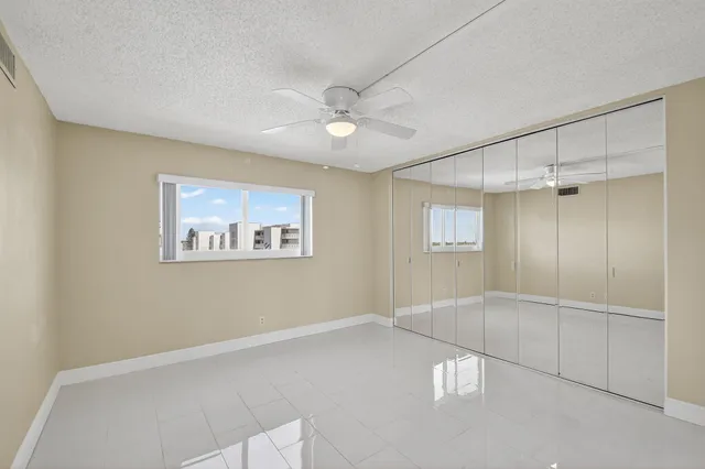 $460,000 | 301 Lake Shore Drive, Unit 711, Lake Park, FL 33403