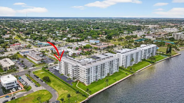 $460,000 | 301 Lake Shore Drive, Unit 711, Lake Park, FL 33403