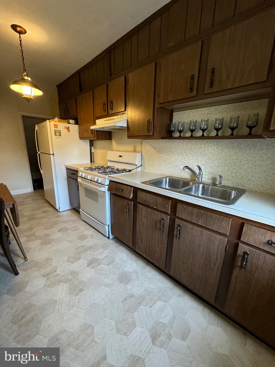 2956 Cornwall Road Dundalk, MD 21222 - Photo 8 of 13
