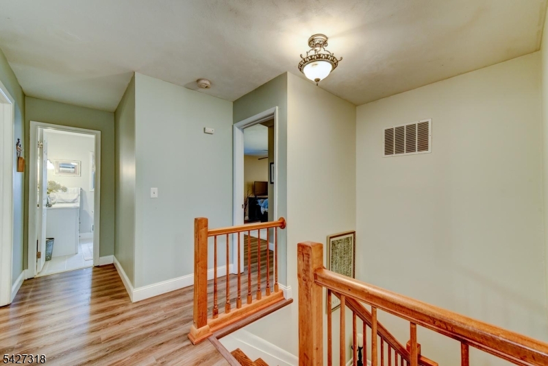 52 Ashburn Road Wayne, NJ 07470 - Photo 37 of 49