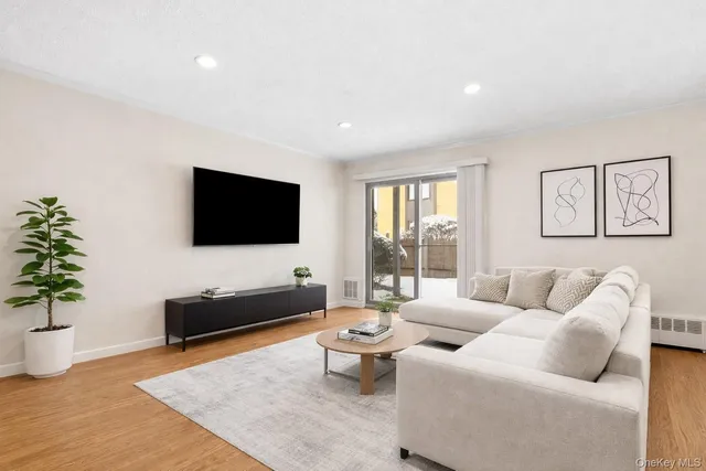 $499,001 | 18 Granada Crescent, Unit 13, White Plains, NY 10603