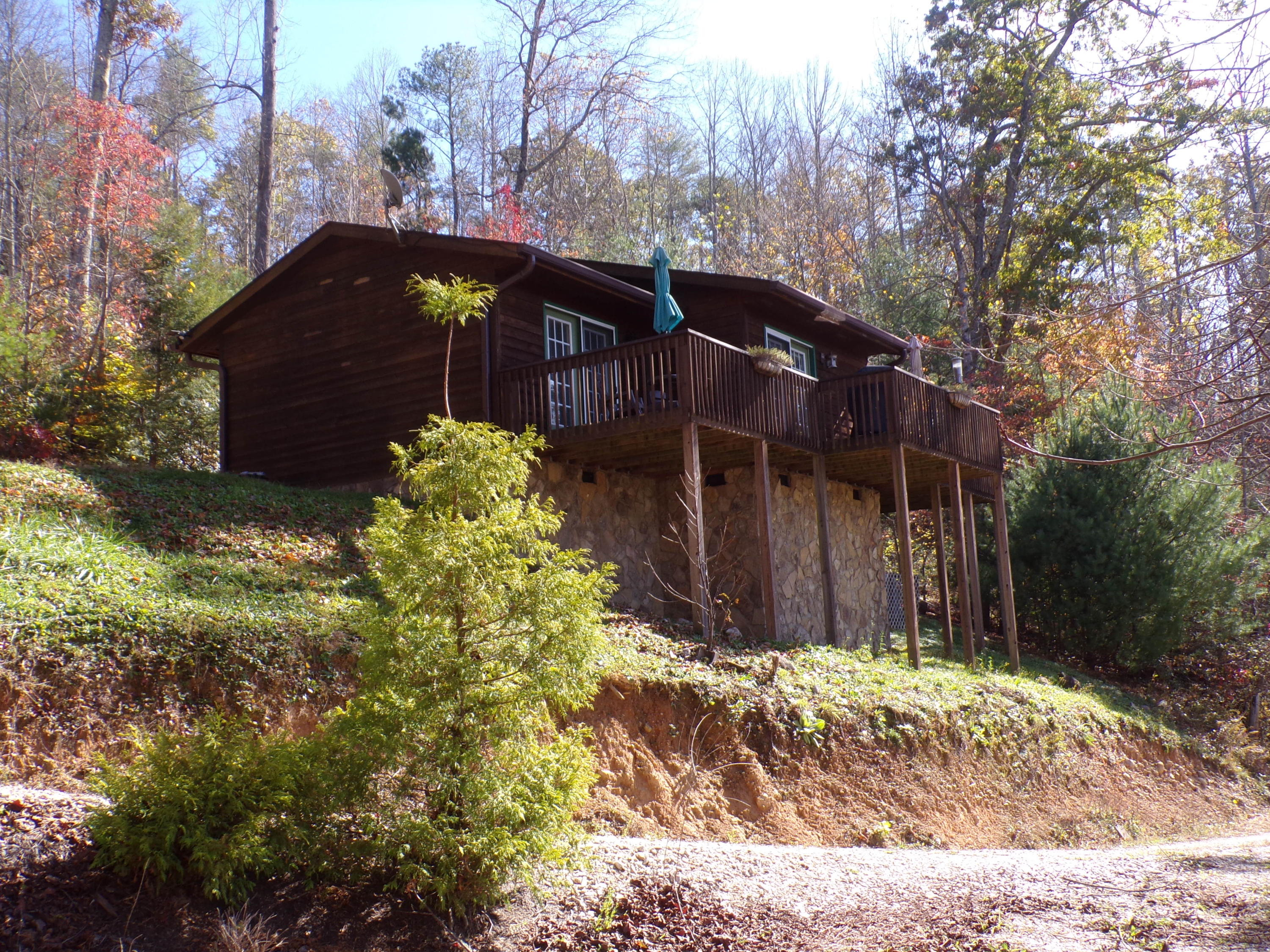 132 Water Tank Road Butler, TN 37640 - Photo 1 of 33 103_4435