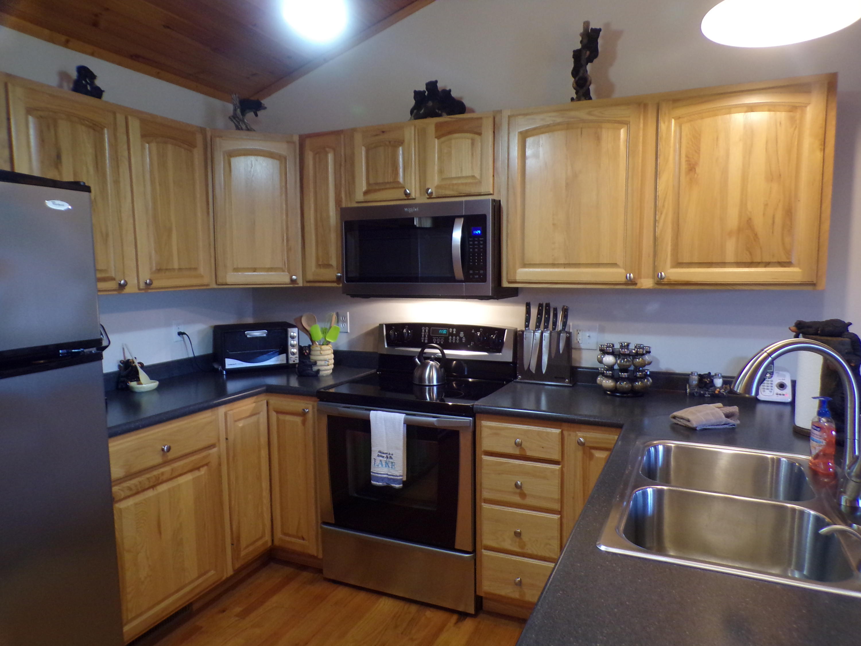 132 Water Tank Road Butler, TN 37640 - Photo 4 of 33 103_4406