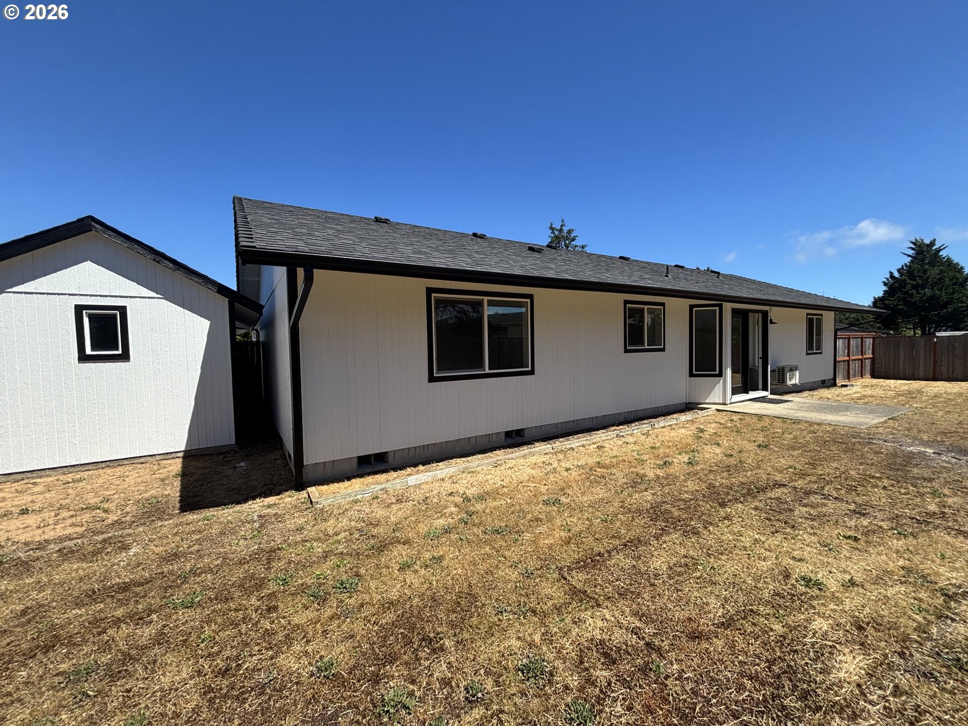 1445 Yew Street Florence, OR 97439 - Photo 29 of 34