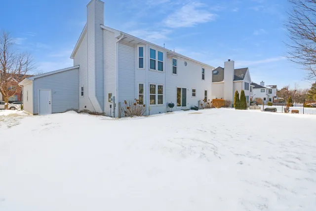 $365,000 | 10 Cameron Court, Bloomington, IL 61704